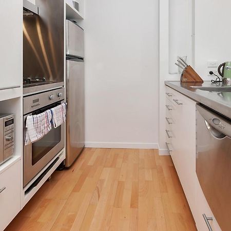 Qv Cosy In The Viaduct Apartment Auckland Bagian luar foto